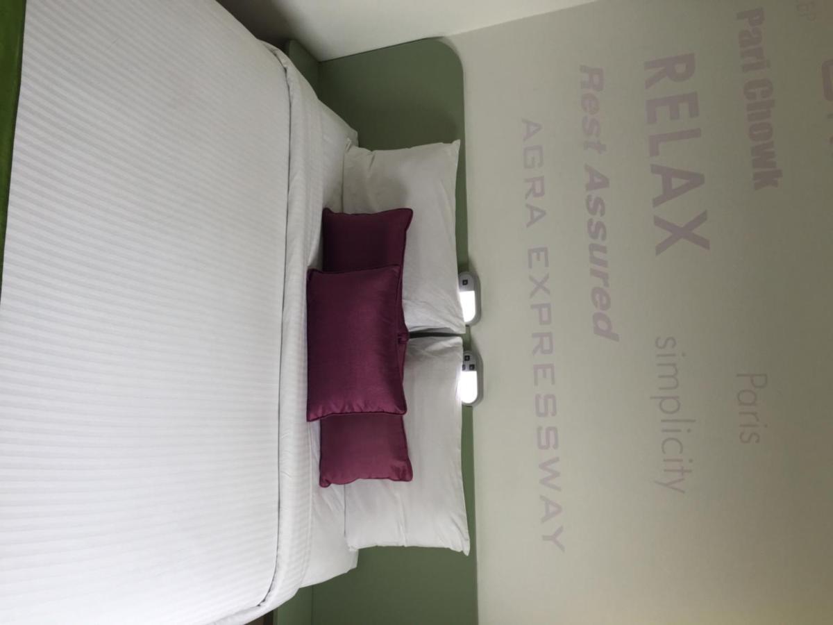 Hotel Caspia Pro Greater Noida Bagian luar foto
