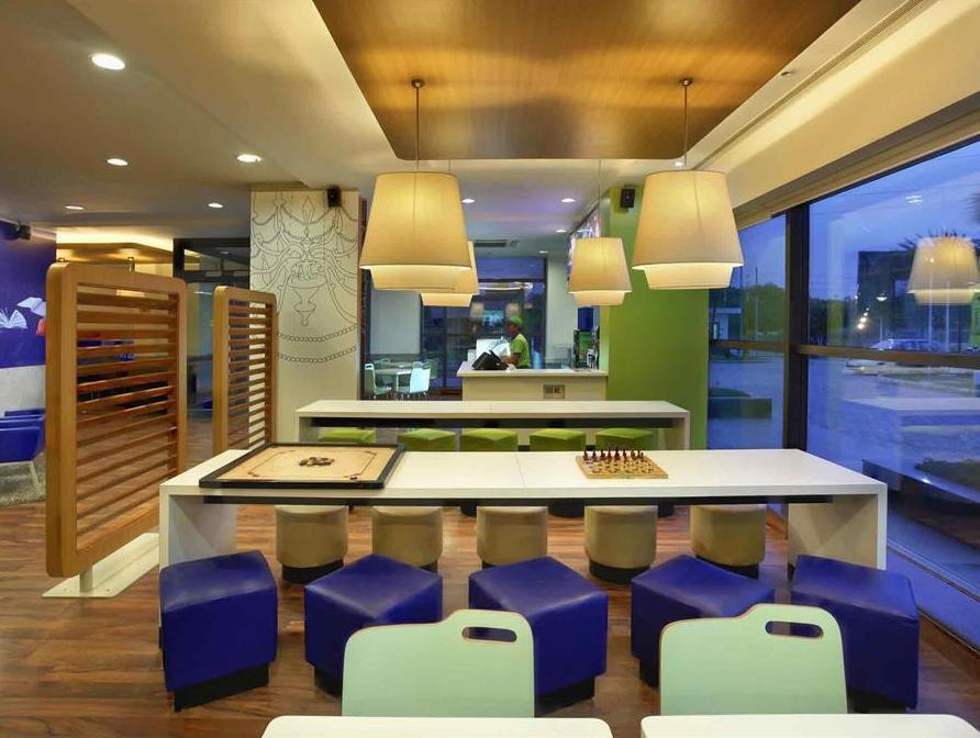 Hotel Caspia Pro Greater Noida Bagian luar foto