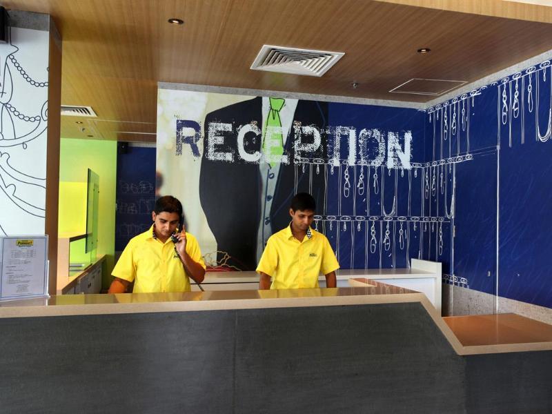 Hotel Caspia Pro Greater Noida Bagian luar foto