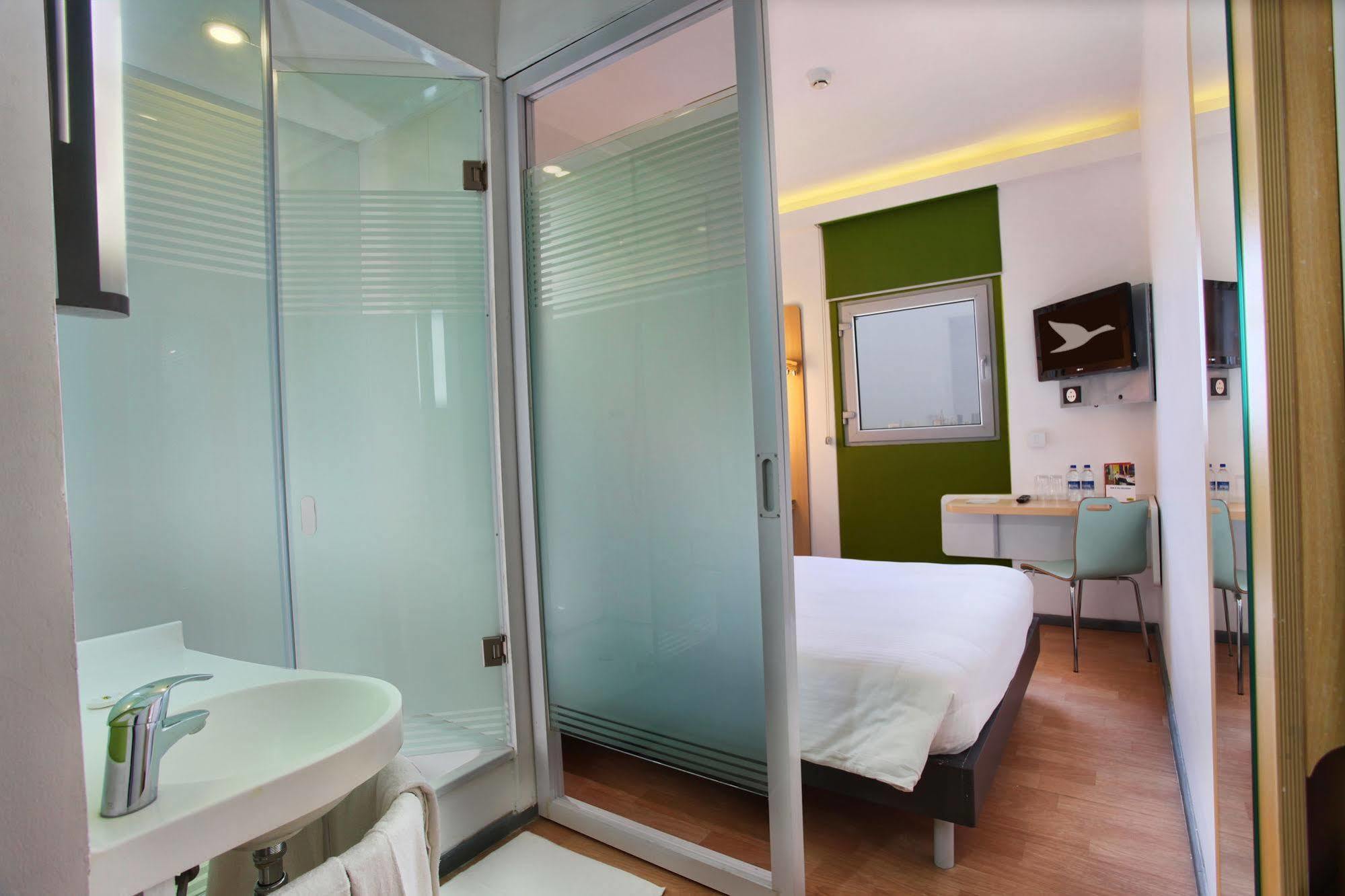Hotel Caspia Pro Greater Noida Bagian luar foto